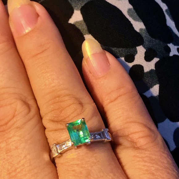 Colombian emerald and diamond ring - Picture 8 of 9